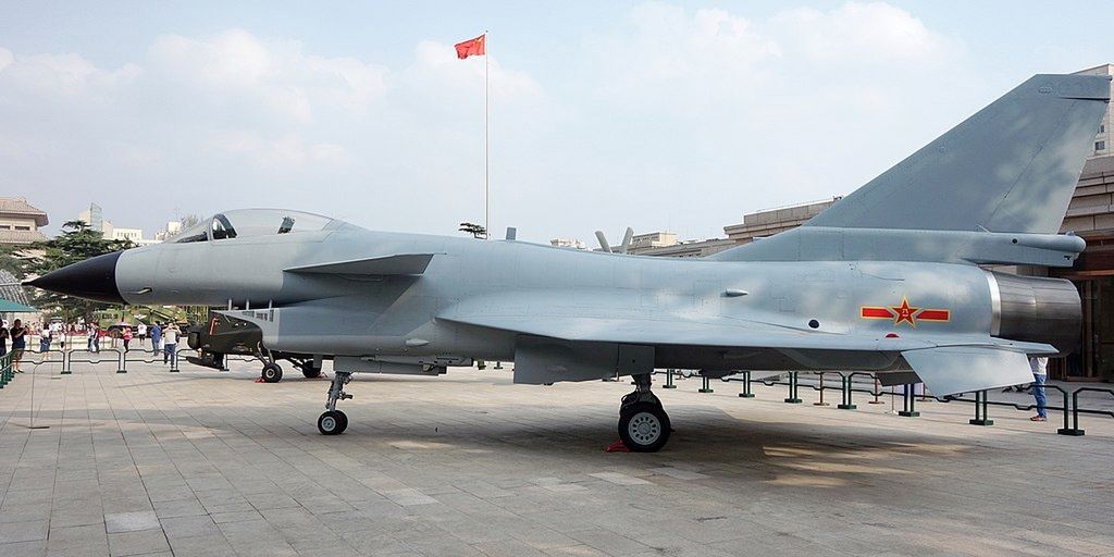 myśliwiec J-10