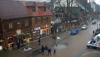 Minęły 24 godziny. Gotowi? Tak zmieniły się Krupówki