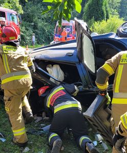 25-latka zginęła w zderzeniu z ciężarówką. Przyczyną wypadku był wybuch opony