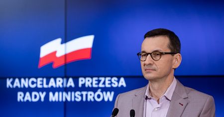 Tarcza 3.0., czyli zwolnienia mailem i przymusowe urlopy.  "Rząd na wojnie z pracownikami"