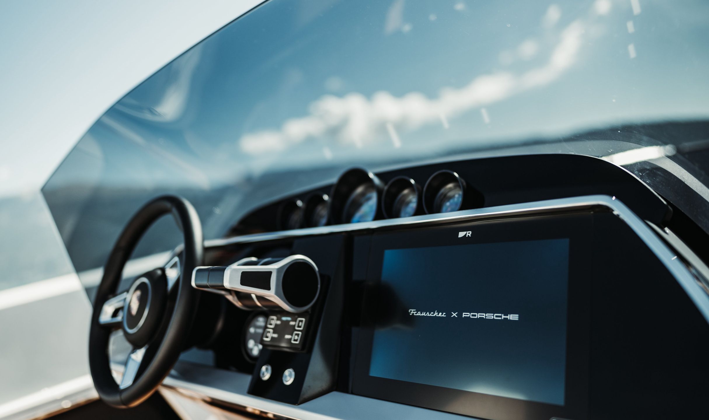 Frauscher x Porsche 850 Fantom Air