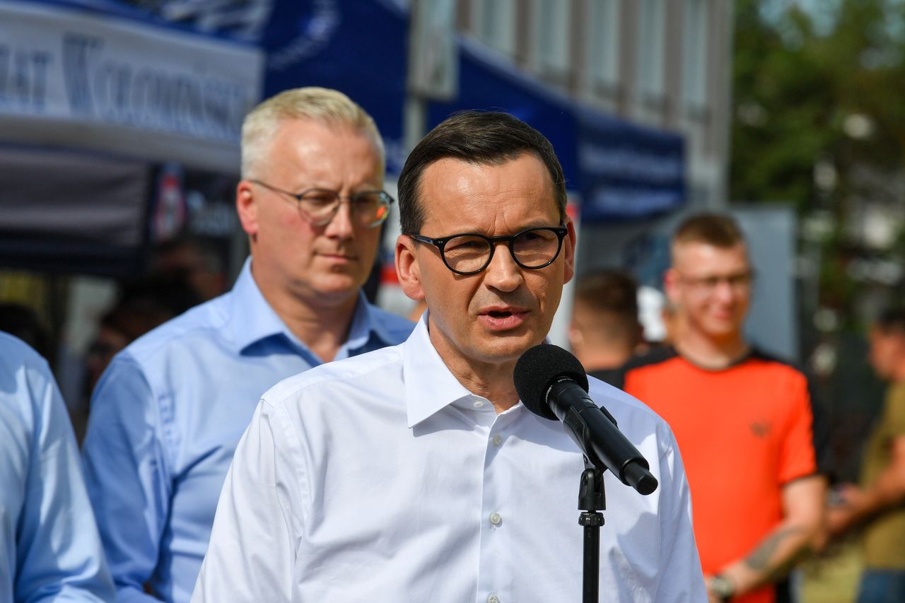 Ekshumacje ofiar rzezi wołyńskiej. Morawiecki: jest dobra wola po drugiej stronie