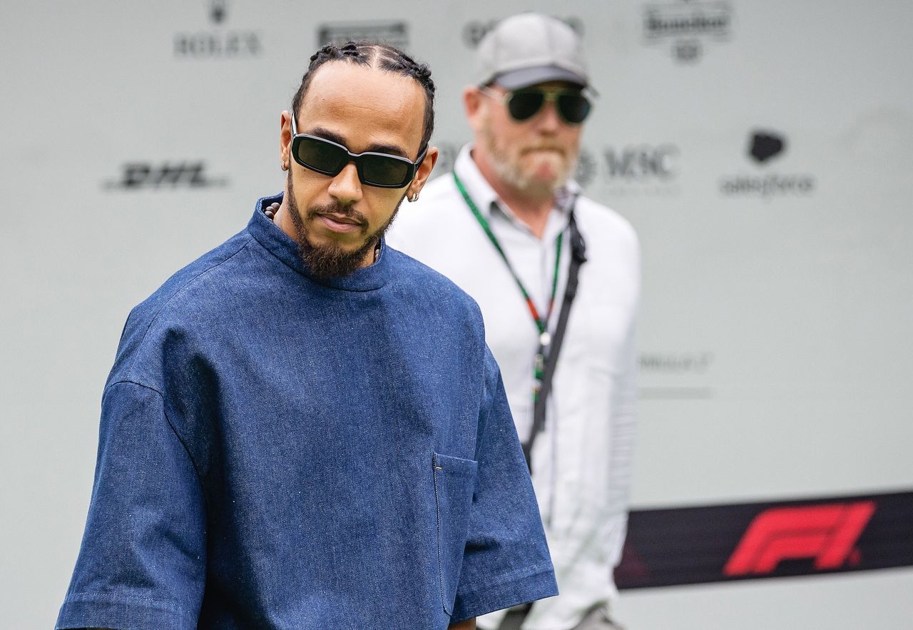 Inside Mercedes F1: Hamilton and Russell's hilarious wardrobe swap