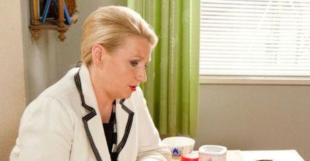 "Julia": Serialowi bohaterowie w poważnych tarapatach