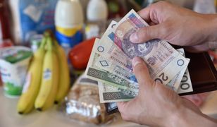 Polacy wskazali kwoty. "Mniej niż 1200 złotych"