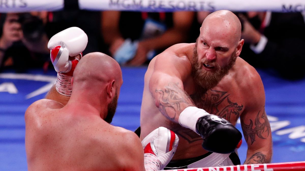 PAP/EPA / ETIENNE LAURENT / Na zdjęciu: walka Robert Helenius vs Adam Kownacki