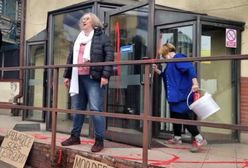 Awantura na Nowogrodzkiej. Marta Lempart wdała się w sprzeczkę ze sprzątaczką