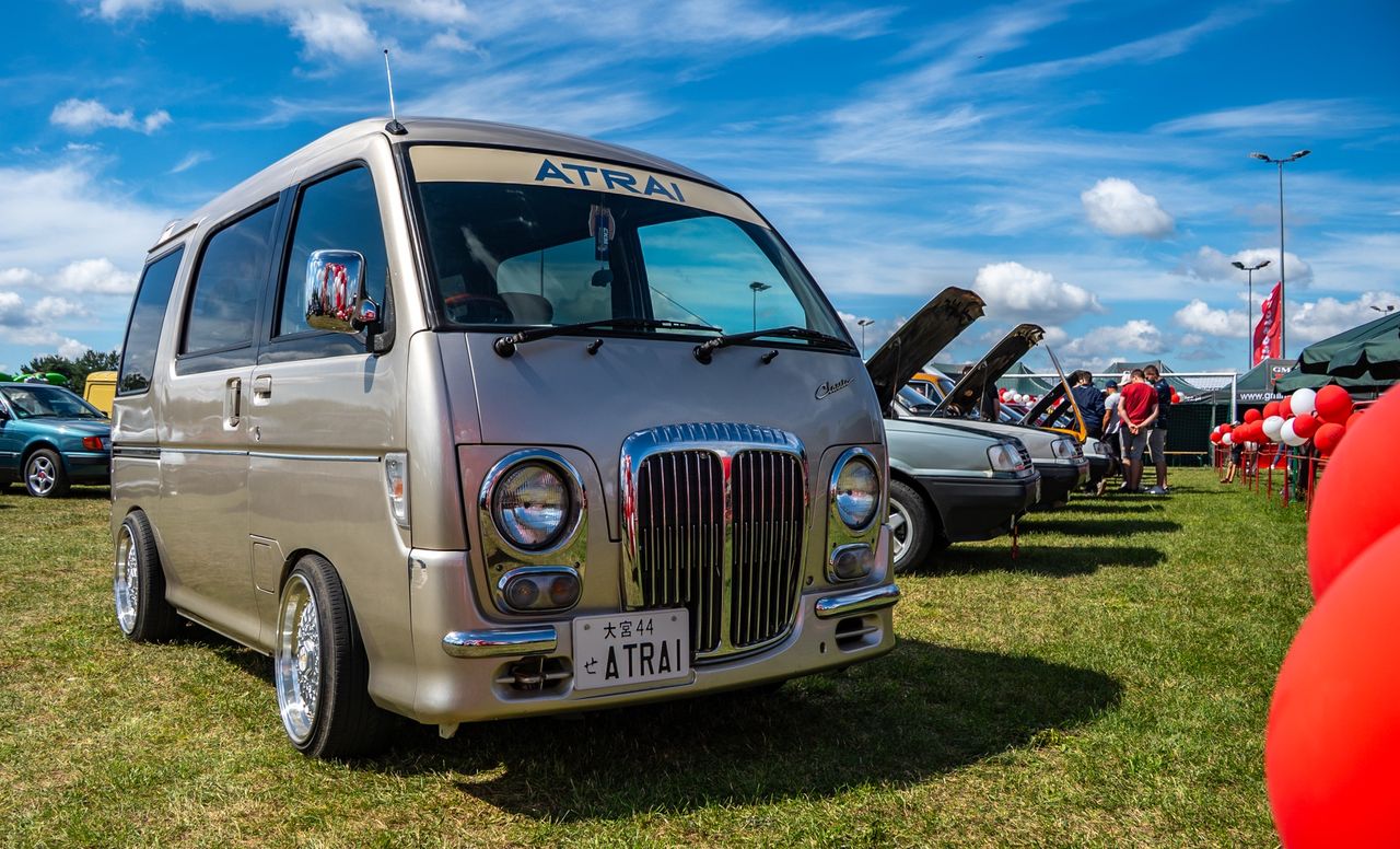 Zacharzyn, Zakręcone Koła PRL vol. 2, samochody z PRL-u