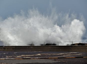 Potężne burze i fale na pięć metrów. Pogoda na Kanarach szaleje