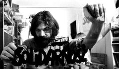 "Solidarność" chce przeprosin od twórcy logo. Zmodyfikował znak na czas epidemii koronawirusa