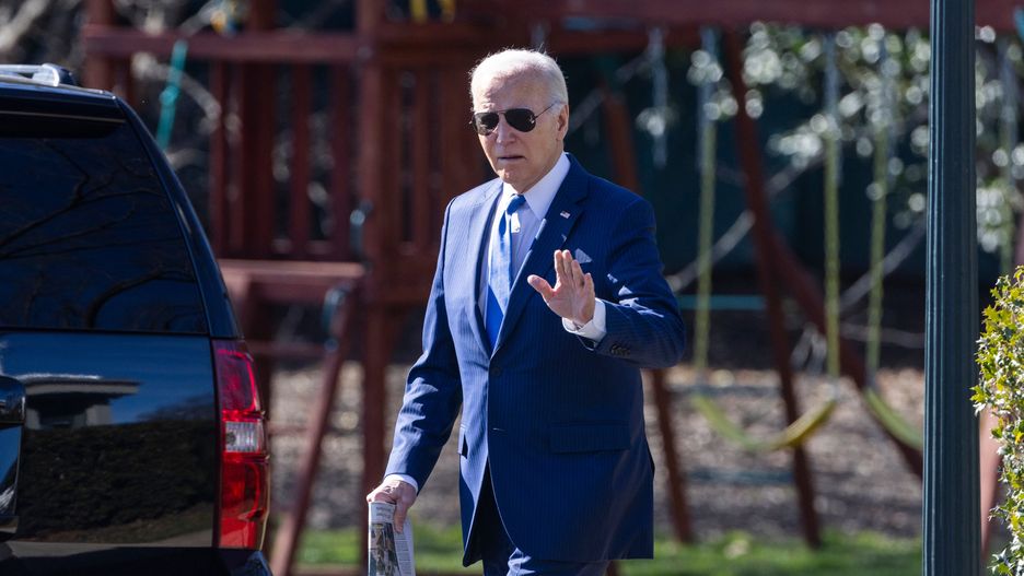 US President Joe Biden walks on the South Lawn of the White House before boarding Marine One in Washington, DC, US, on Wednesday, Feb. 7, 2024. Biden will attend a trio of fundraisers hosted by New York doctors and financiers, including Willett Advisors LLC Chief Executive Officer Steve Rattner, as he looks to extend his cash advantage over Republican rival Donald Trump. Photographer: Jim Lo Scalzo/EPA/Bloomberg via Getty Images