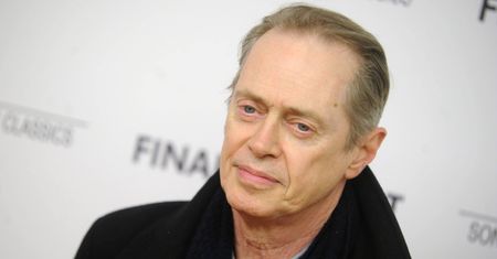 Steve Buscemi w szpitalu. Aktor został pobity