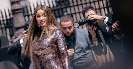 Cardi B cisnęła w fana mikrofonem. Miała ku temu dobry powód