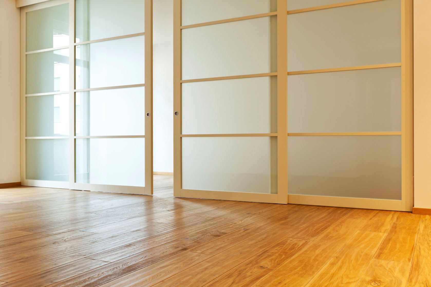 Drzwi przesuwne pozwalają na zwiększenie przestrzeni