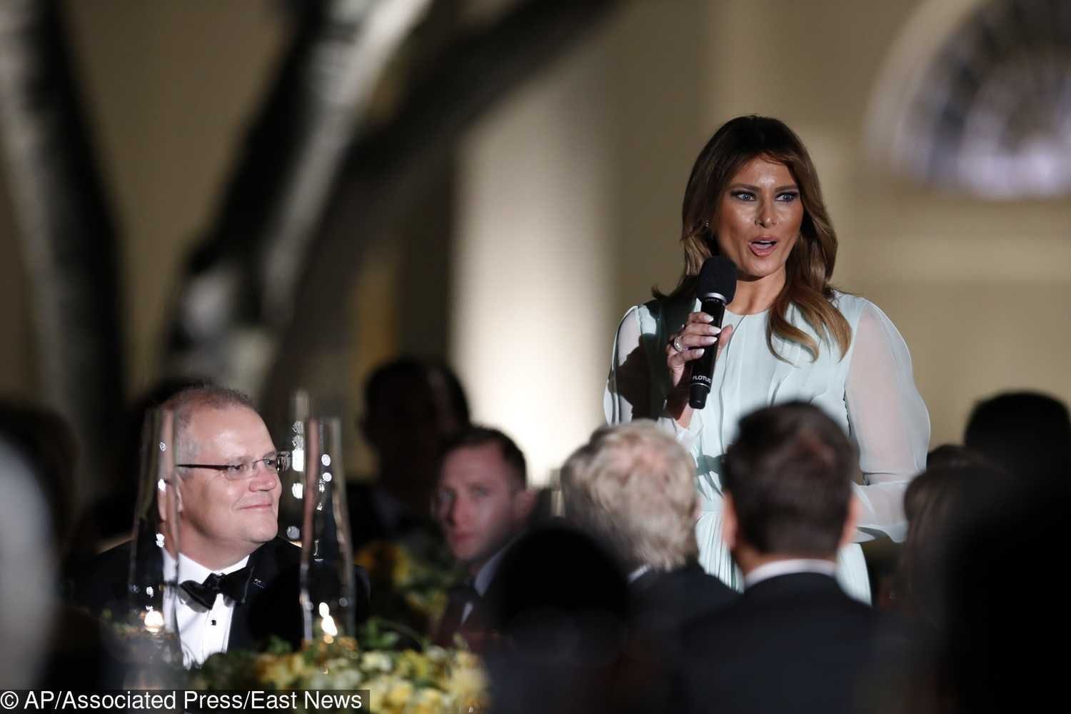 Melania Trump - biała kreacja na kolację w Białym Domu