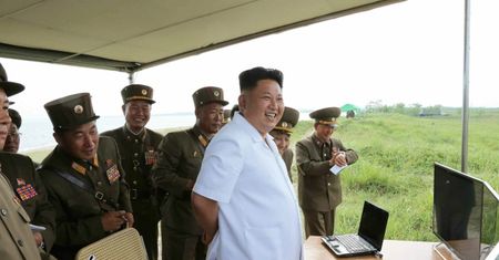 Kim odpalił rakiety. Komunistyczna północ grozi