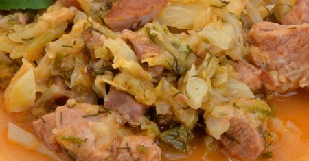 Na wiosnę ten bigos to klasyk w polskich domach. Zastąpi zupę i drugie danie