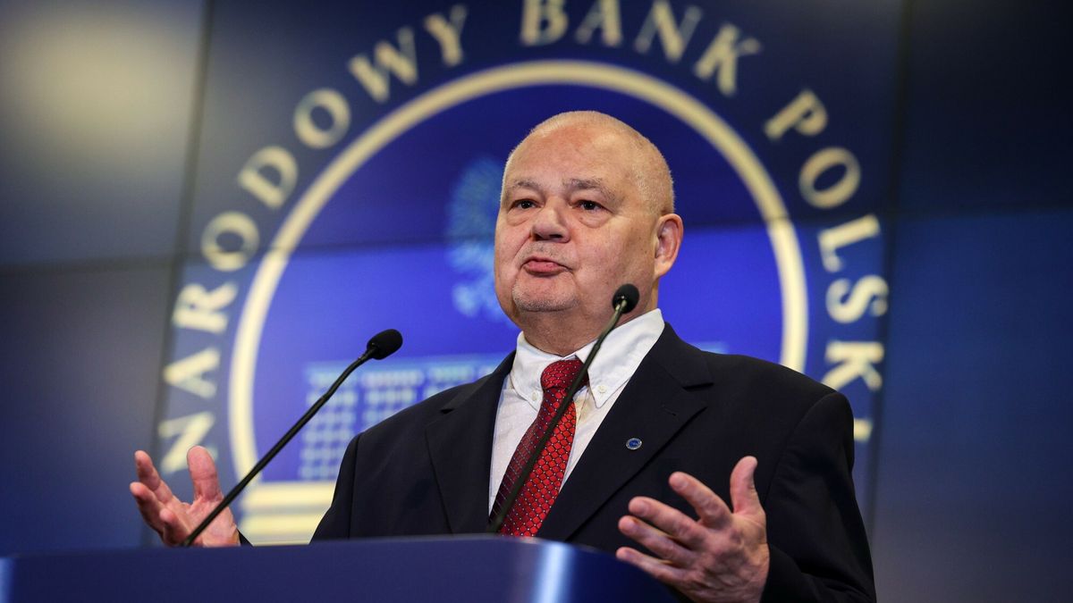 Konferencja prezesa NBP Adama Glapi?skiego
03.11.2021 Warszawa Konferencja prezesa NBP Adama Glapinskiego nt oceny biezacej sytuacji ekonomicznej w Polsce   fot Jacek Dominski/REPORTER
n/z: Adam Glapinski
Jacek Dominski/REPORTER