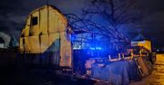 Inowrocław: Tragiczny pożar hali przy ul. Magazynowej. W pogorzelisku znaleziono zwłoki