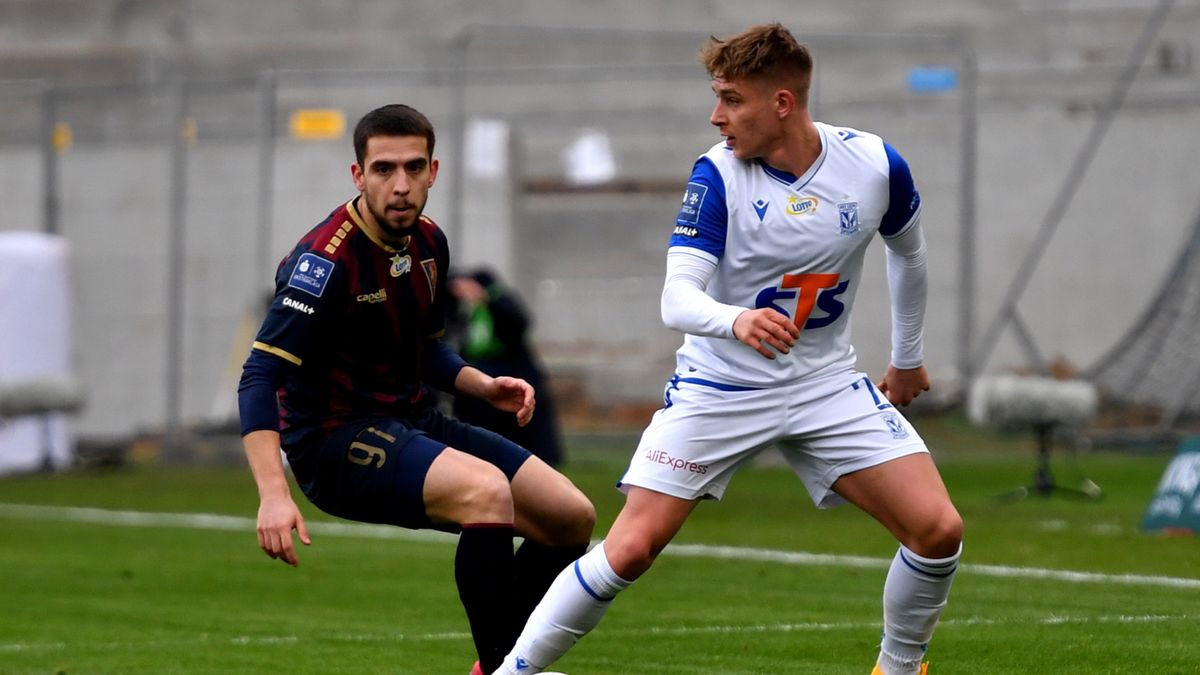 PAP / Marcin Bielecki / Na zdjęciu: Luis Mata i Michał Skóraś