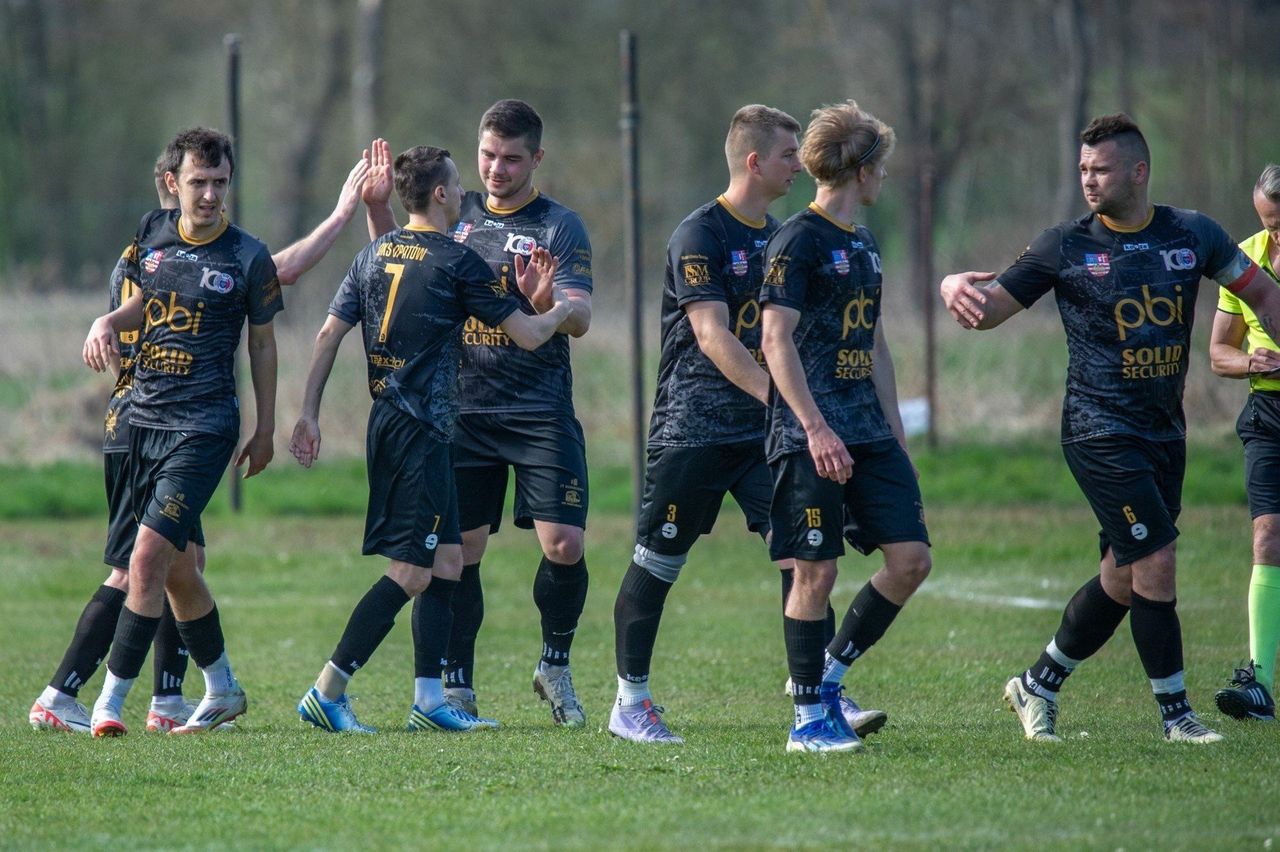 OKS Opatów świętuje awans do klasy okręgowej i stulecie klubu