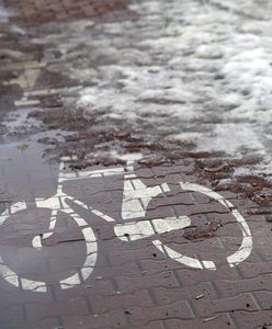 Warszawa. Ścieżki rowerowe nie będą odśnieżane. Aktywiści protestują