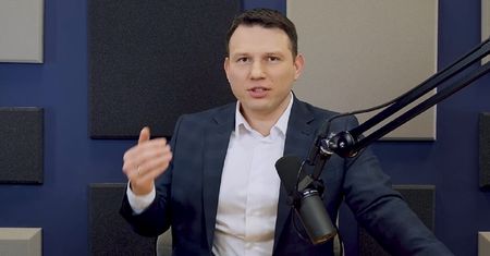 Mentzen ostro o uszczelnieniu granicy. "Wydaje na to biliony euro"