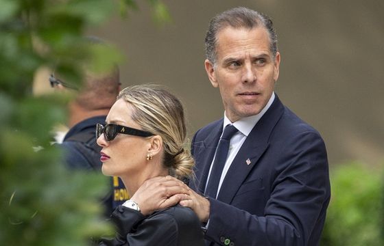 Syn Joe Bidena pozwał Fox News. W dniu rezygnacji ojca podjął zaskakującą decyzję