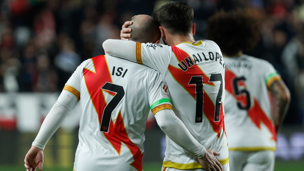 PAP/EPA / PAP/EPA/JUANJO MARTIN / Sevilla w końcu wygrała w La Lidze