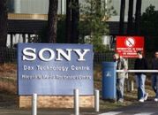 Sony puka do wrót stolicy
