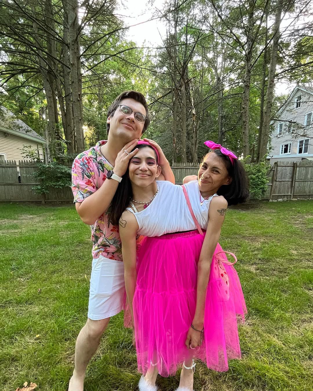 Siostry Andrade i Daniel McCormack