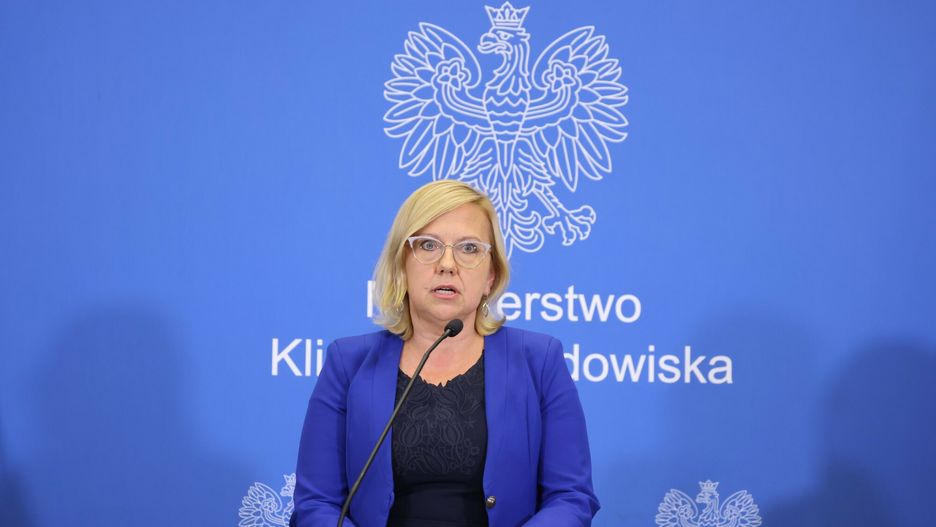 Konferencja prasowa w sprawie sytuacji na Odrze
16.08.2022 Warszawa Konferencja prasowa na temat sytuacji w zwiazku z katastrofa ekologiczna na Odrze z udzialem  Anny Moskwy, minister klimatu i srodowiska, Andrzeja Adamczyka, ministra infrastruktury oraz Magdy Gosk, zastepcy Glownego Inspektora Ochrony Srodowiska.
fot. Jacek Dominski/REPORTER
N/z: Anna Moskwa
Jacek Dominski/REPORTER