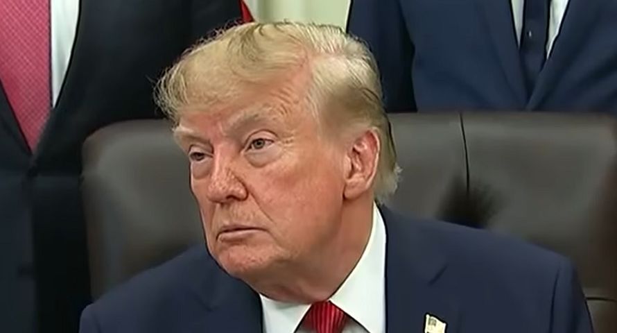 Dziennikarze trzech redakcji bez wstępu do Białego Domu. Trump: z powodu fake newsów