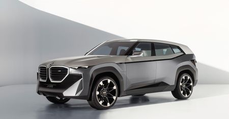 BMW XM to najmocniejsze auto w historii marki. Trafi do produkcji w przyszłym roku