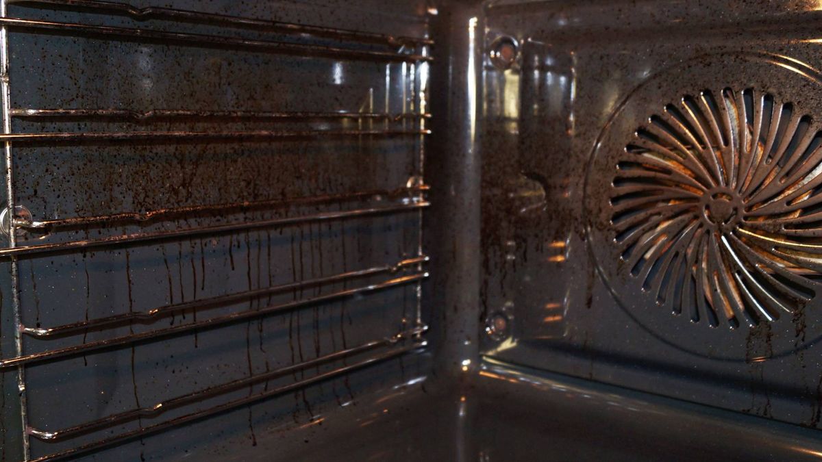 Czym wyczyścić piekarnik?