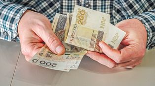 Ile trzeba zarabiać na 7 tys. zł emerytury? Oto szacunki dla 40-latków