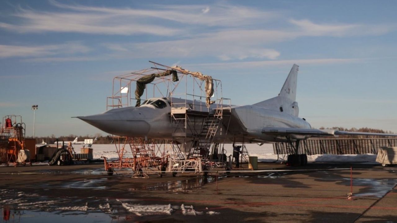 Jeden ze zmodernizowanych bombowców Tu-22M3