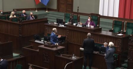 Potężny skandal w polskim Sejmie. Braun do ministra: "Będziesz wisiał" [VIDEO]