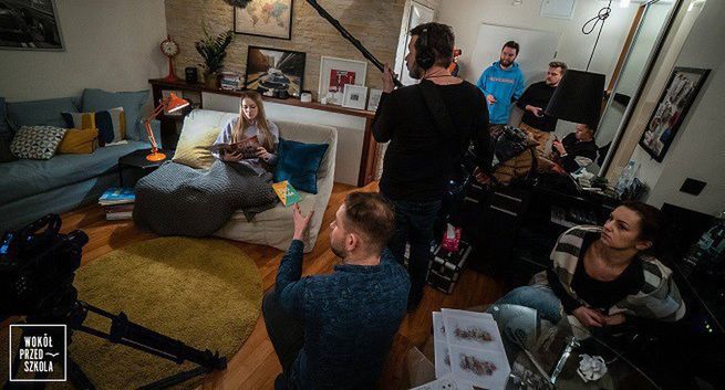 Przedszkole oczami mamy, przedszkolaka i nauczycielki w nowej kampanii MAC (wideo)