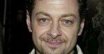 Andy Serkis jako Bono i Shane MacGowan