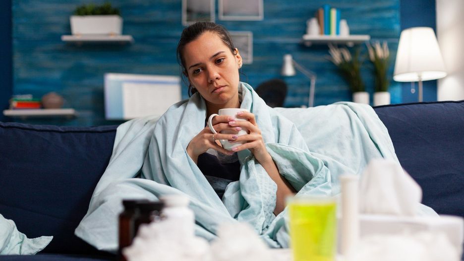 Co pić na przeziębienie? Te napoje złagodzą objawy infekcji oddechowych. Pij je, a szybciej wrócisz do zdrowia