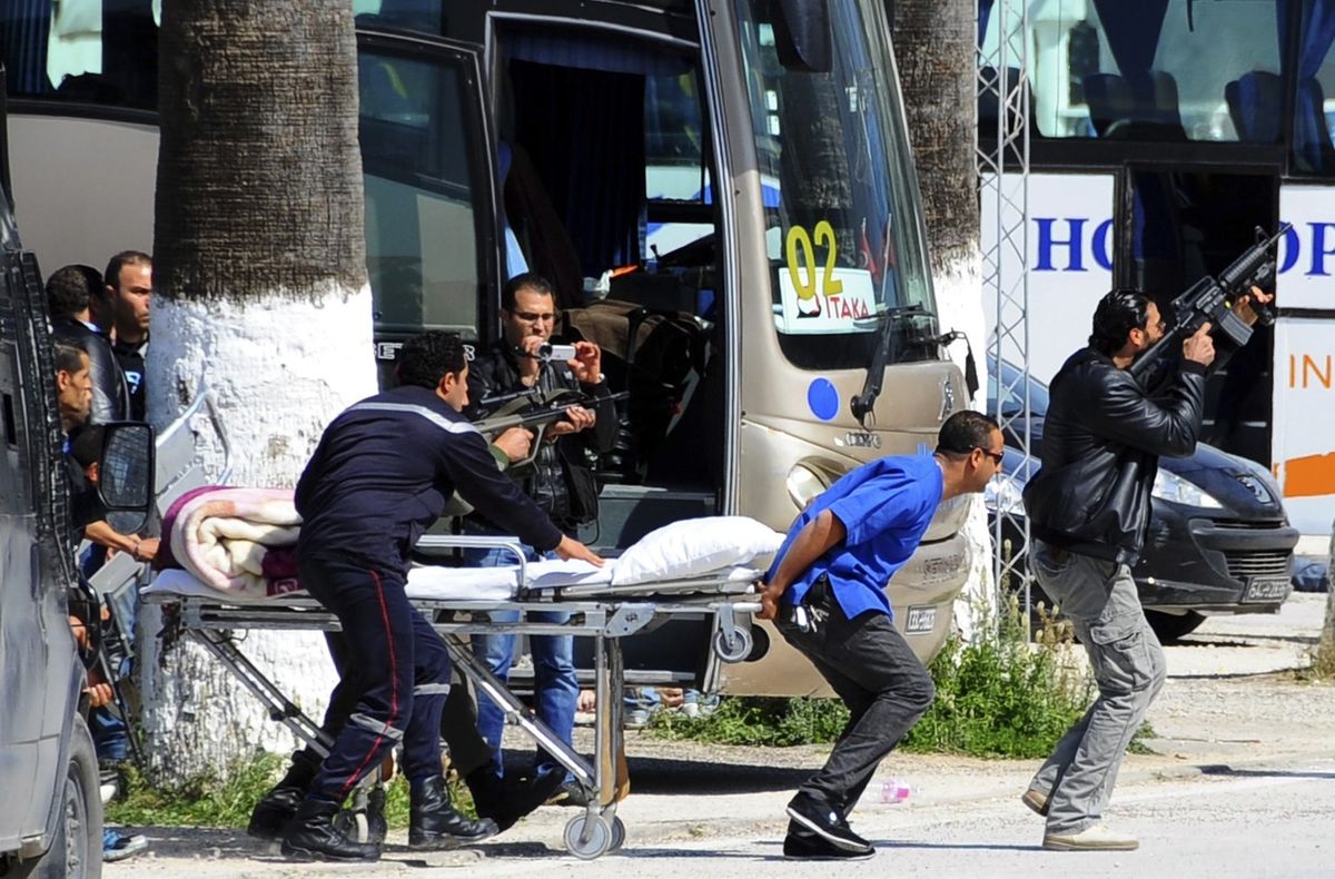 Sąd w Tunezji skazał terrorystów na dożywocie. Islamiści zabijali turystów, w tym Polaków