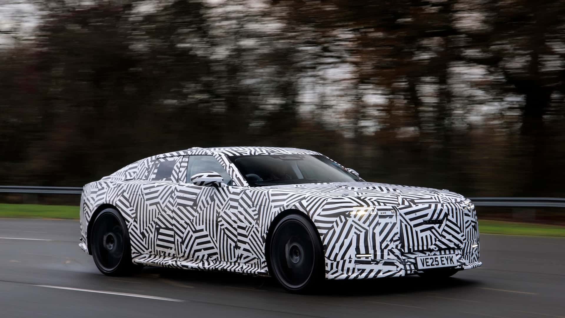 Nowy Jaguar podczas zimowych testów