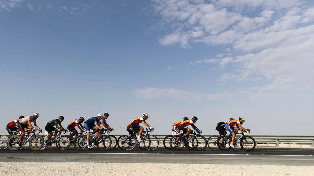 Zdjęcie okładkowe artykułu: Getty Images / Bryn Lennon / Na zdjęciu: rywalizacja kolarzy