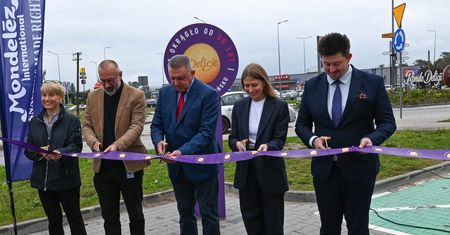 Rondo Delicji w Płońsku oficjalnie otwarte. To symbol 50 lat fabryki!