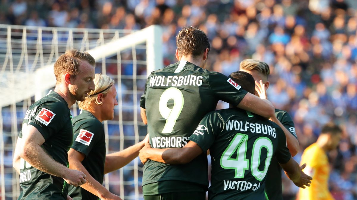 Zdjęcie okładkowe artykułu: PAP/EPA / HAYOUNG JEON / Na zdjęciu: piłkarze VfL Wolfsburg