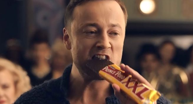 Czesław Mozil wśród sobowtórów reklamuje Prince Polo jako autentyk (wideo)