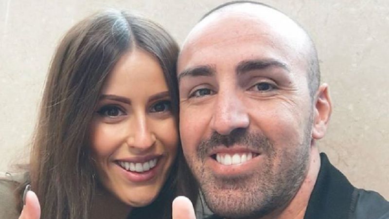 Jose Enrique wraz ze swoją partnerką