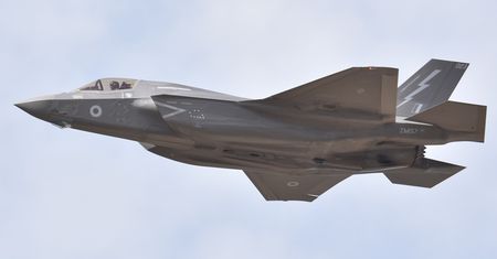 Samolot F-35 przegrał z F-18. Super myśliwiec pokonany przez staruszka