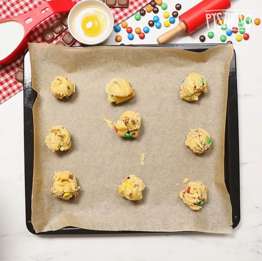 Chocolate chip cookies with candy-coated chocolates